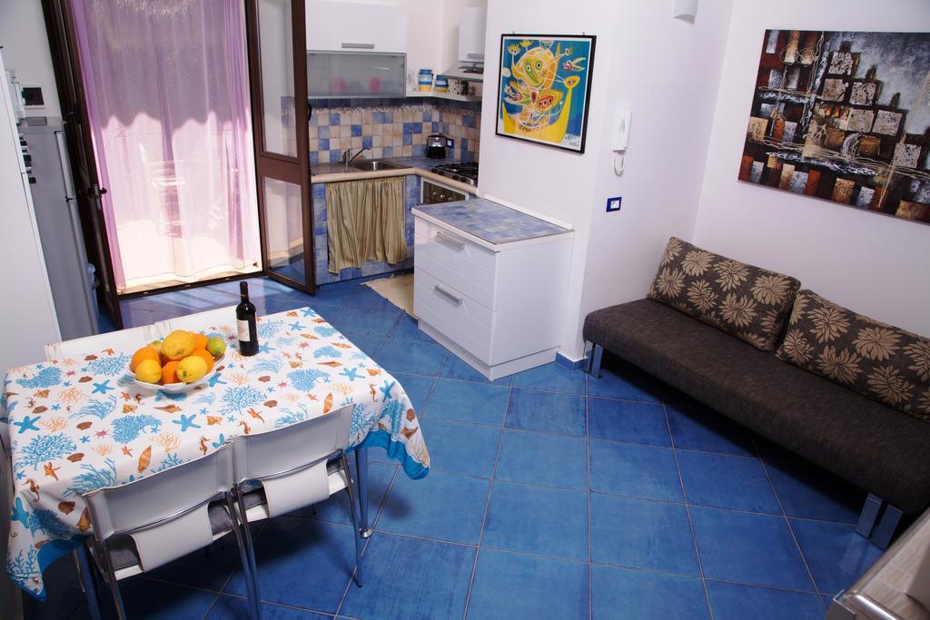 Laila Casa Vacanza Balestrate Habitación foto